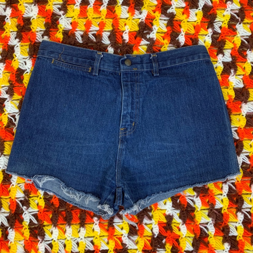 Real RARE Vintage 70s Cut Off Dark Wash Shorts 2